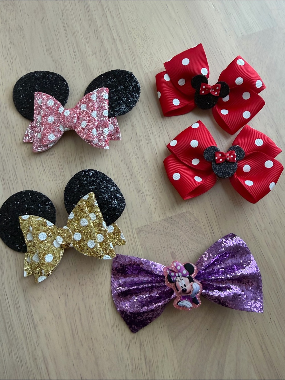 MINNIE MOUSE bow set